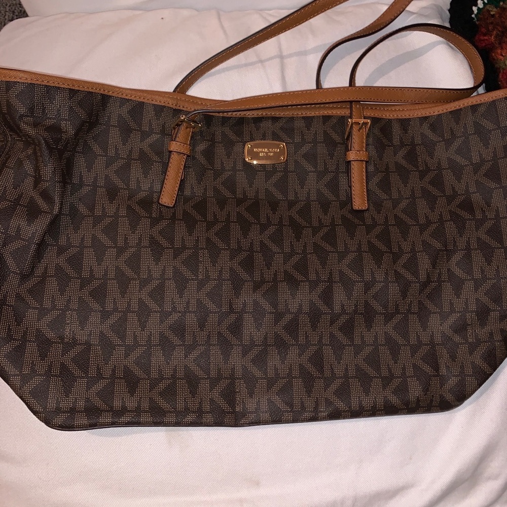 Michael Kors Jet Set Tote